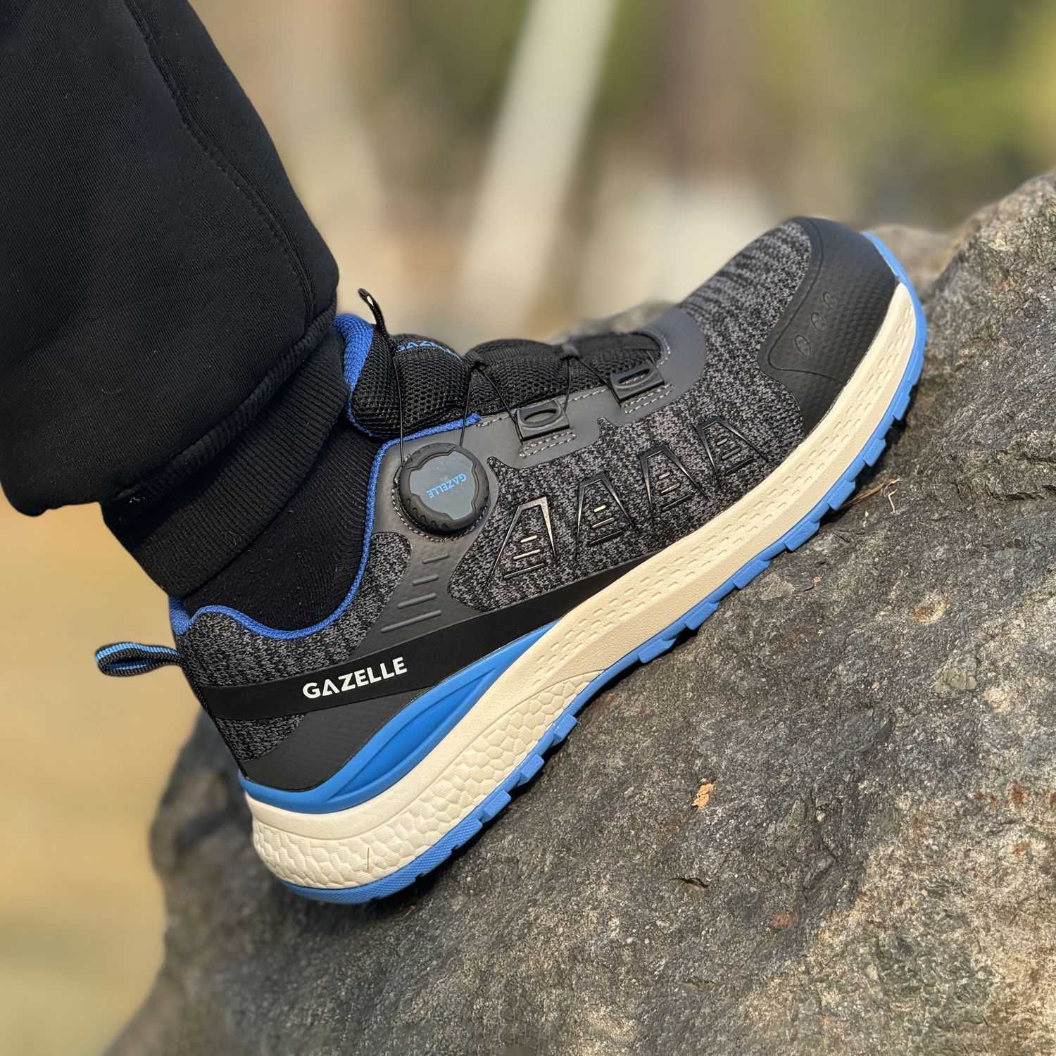 ULTRA Composite Trainers with Twist Lock System